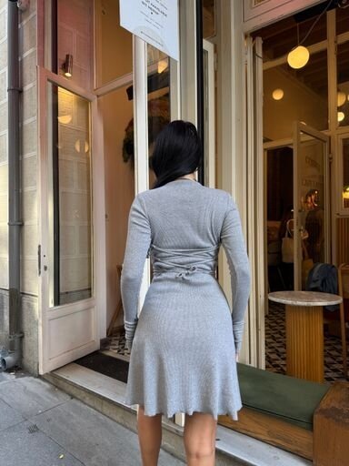 Gri Sırt Detay Kaşkorse Elbise