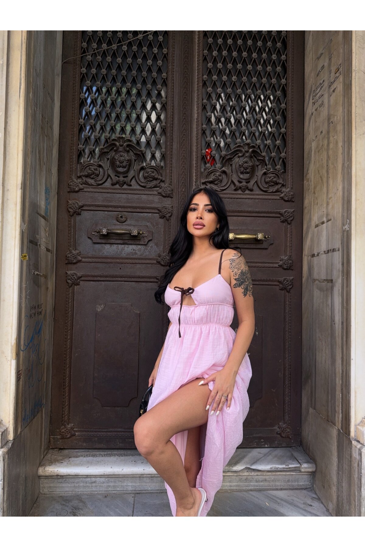 Askılı Göğüs Bağlama Detay Keten Elbise Pembe