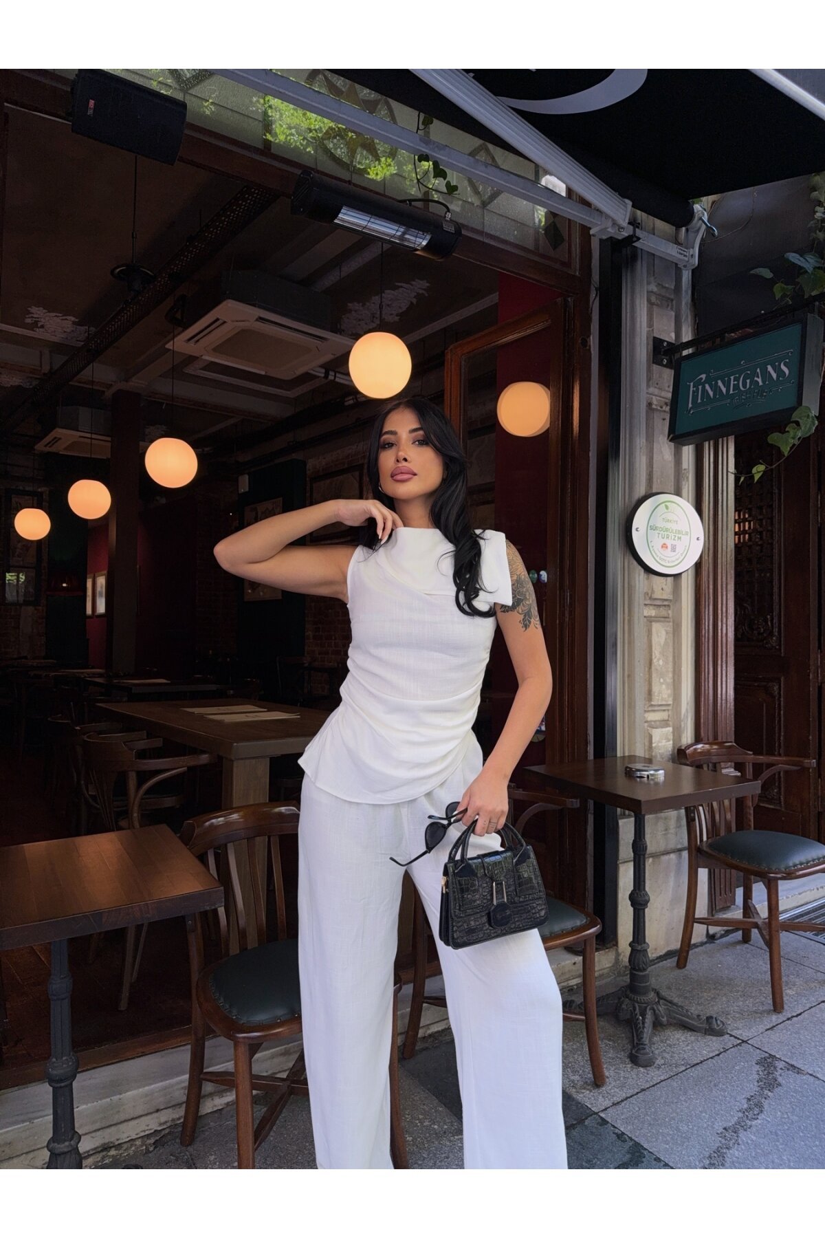 Beyaz Pantalon Asimetrik Bluz Keten Takım