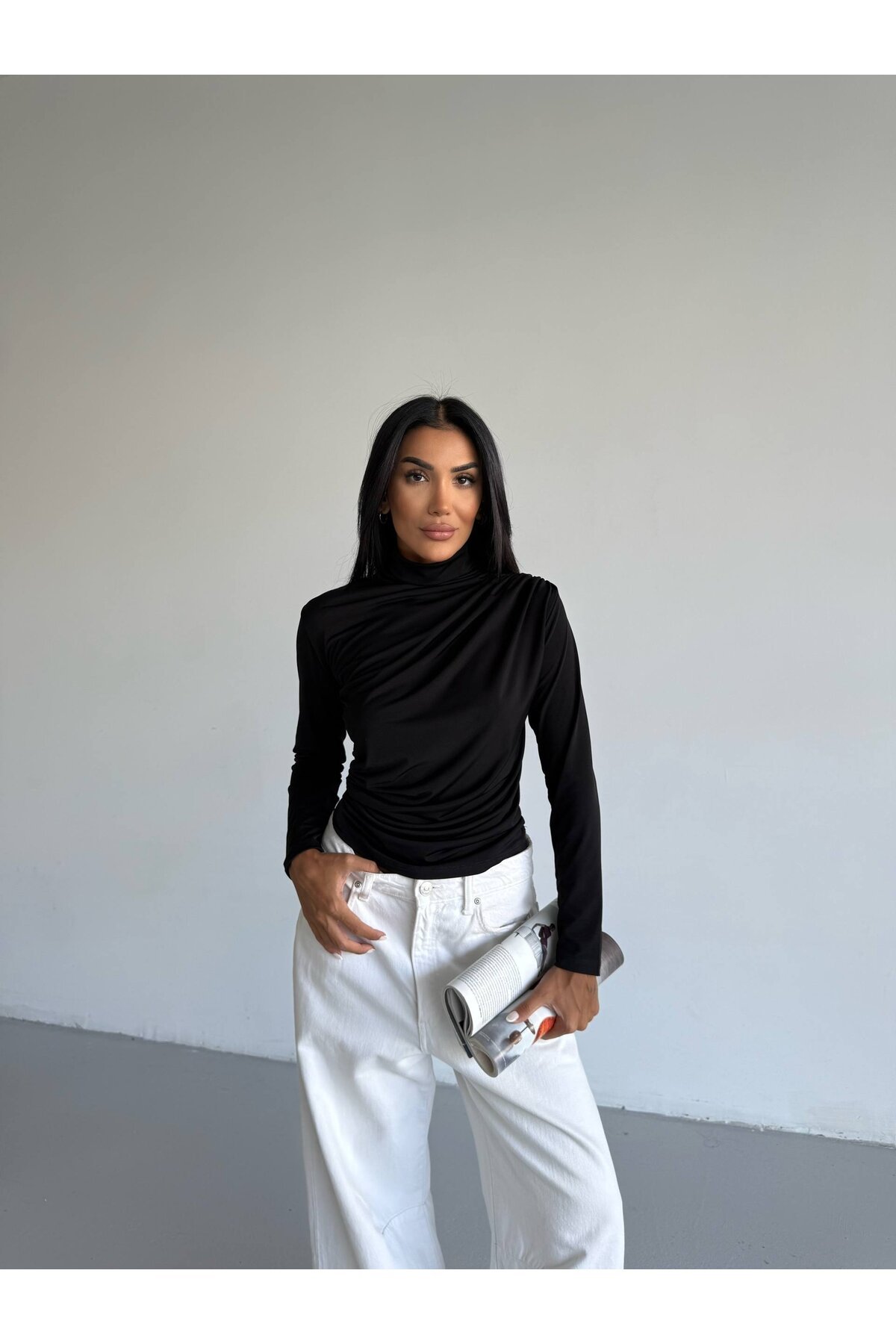 Boğazlı Siyah Sandy Bluz