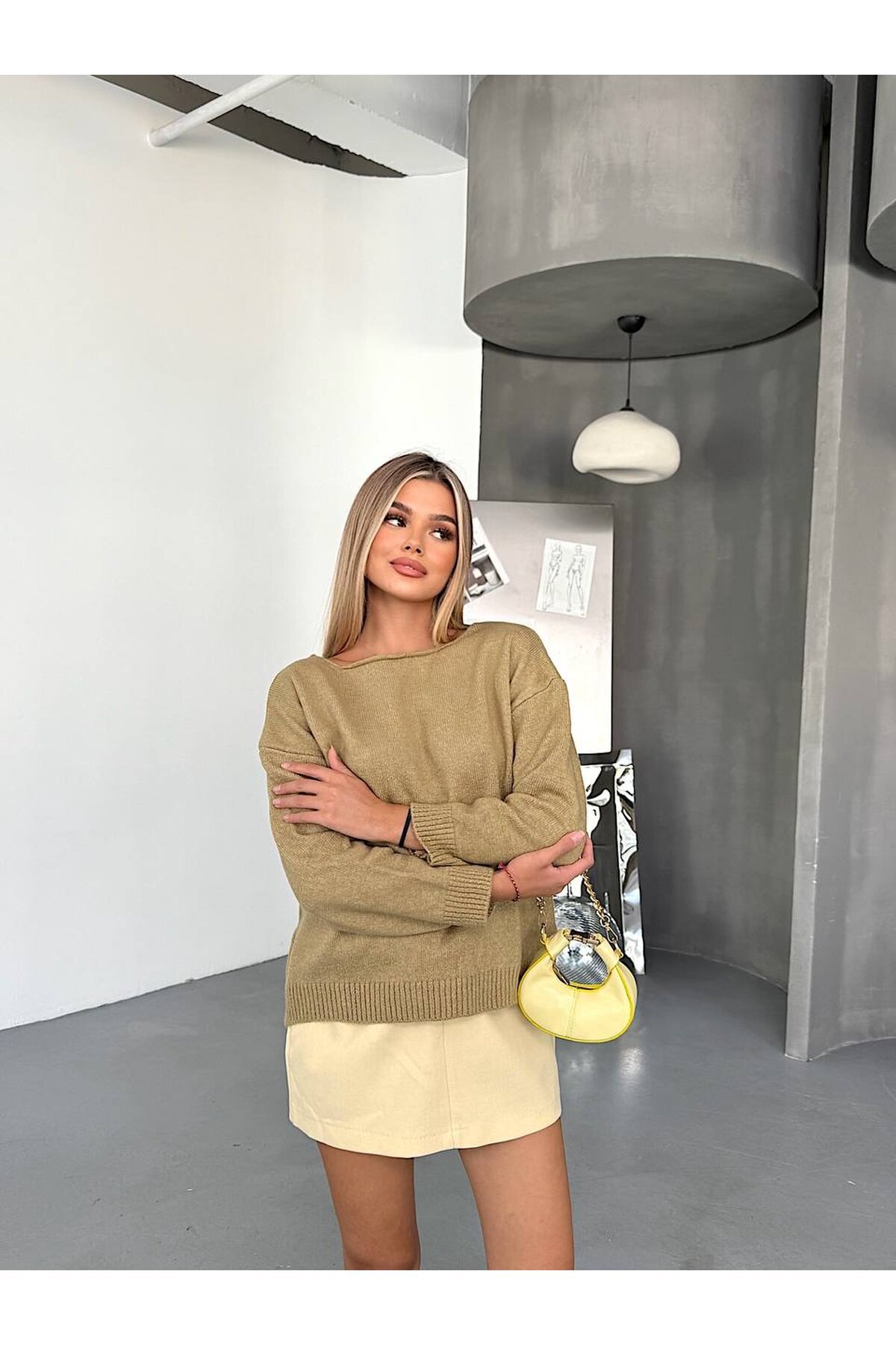 Düşük Omuz Triko Kazak