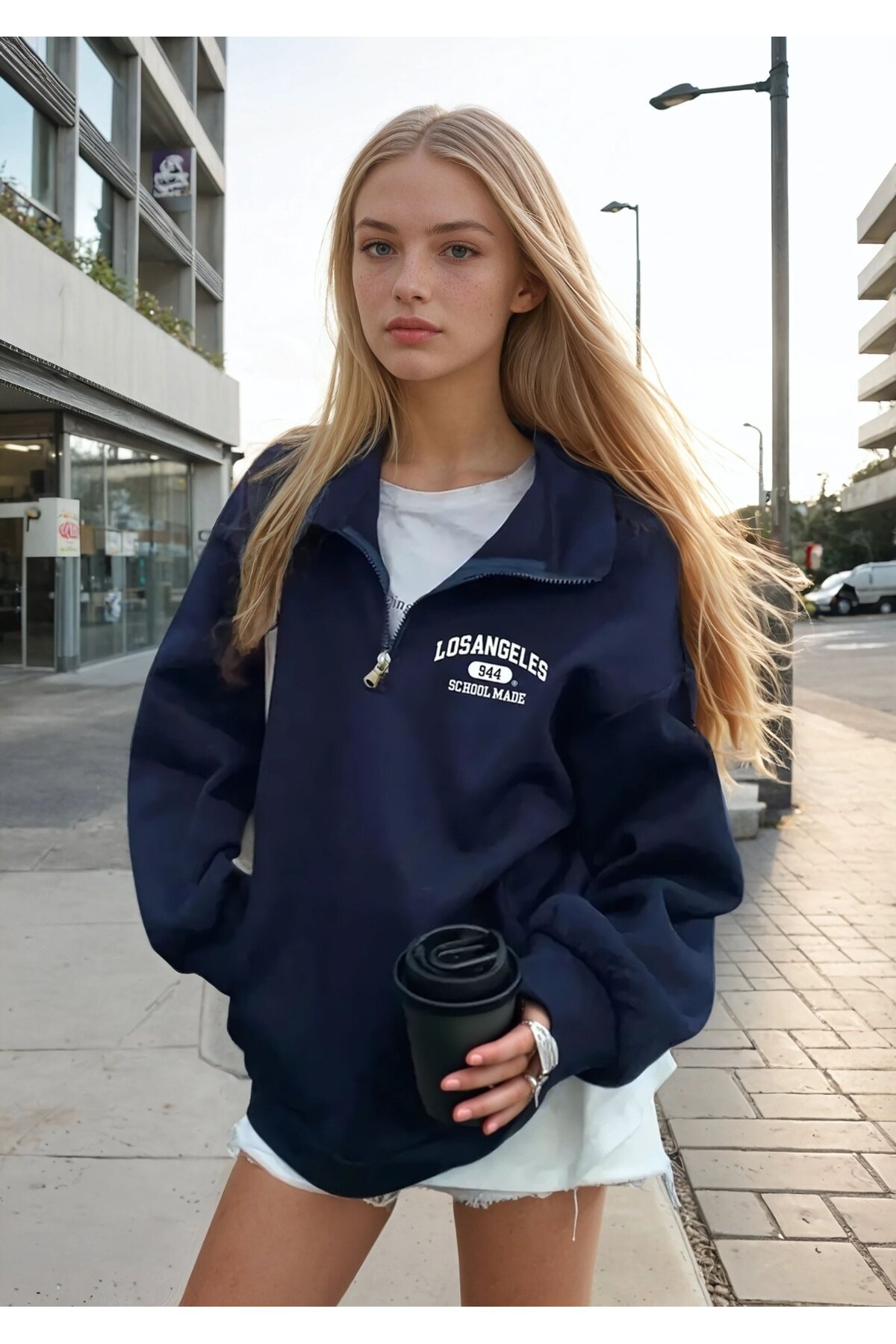 Fermuar Yaka Los Angeles Baskılı Üç İplik Sweatshirt