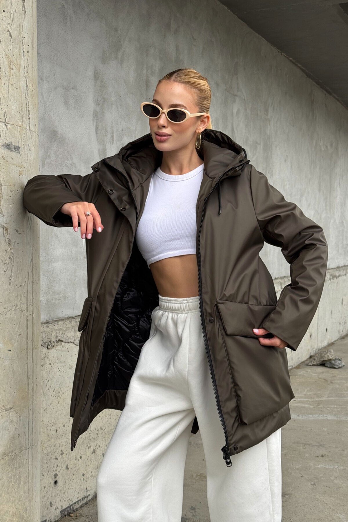 Geniş Cepli Kapüşonlu Uzun Mont Kahve