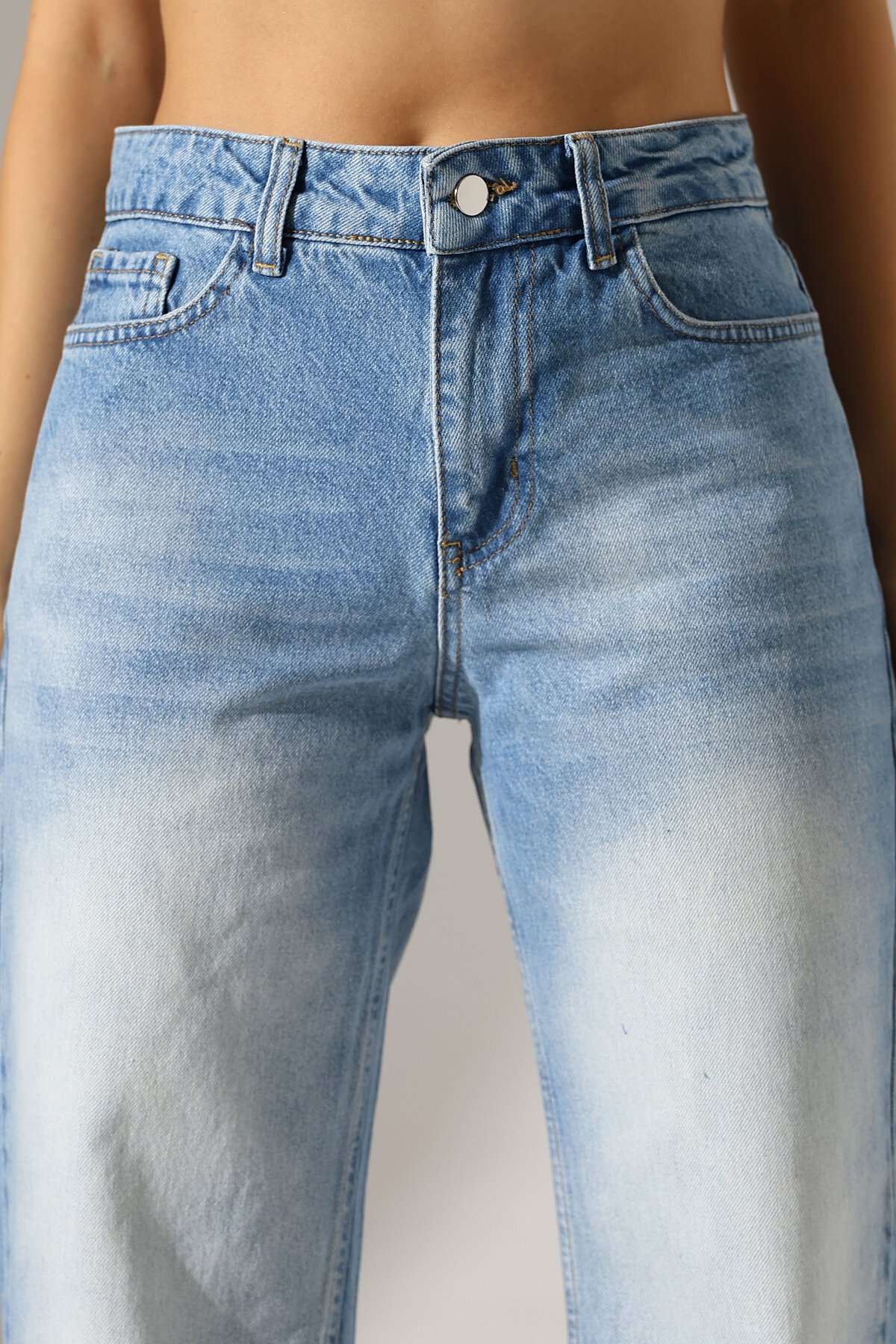 Kadın Açık Mavi Yüksek Bel Bol Paça Jean