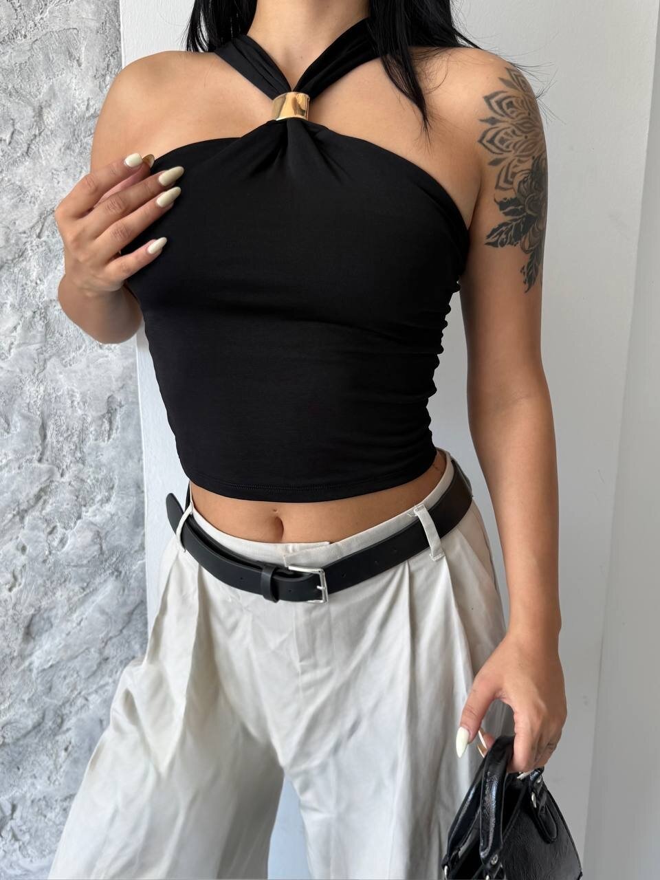 Siyah Sandy Kumaş Yaka Detay Bluz