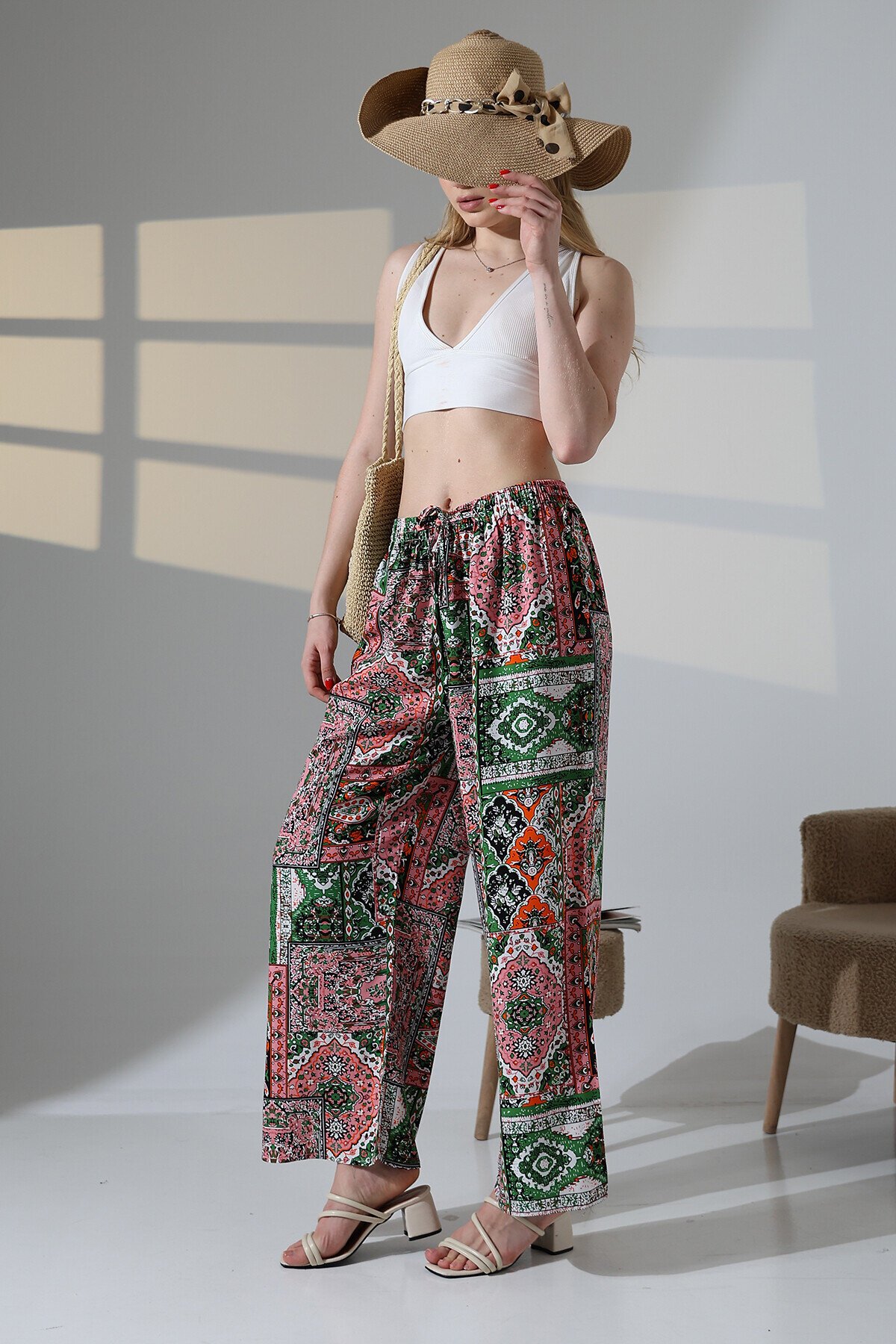 Kadın Zümrüt Viskon Bol Paça Desenli Pantalon