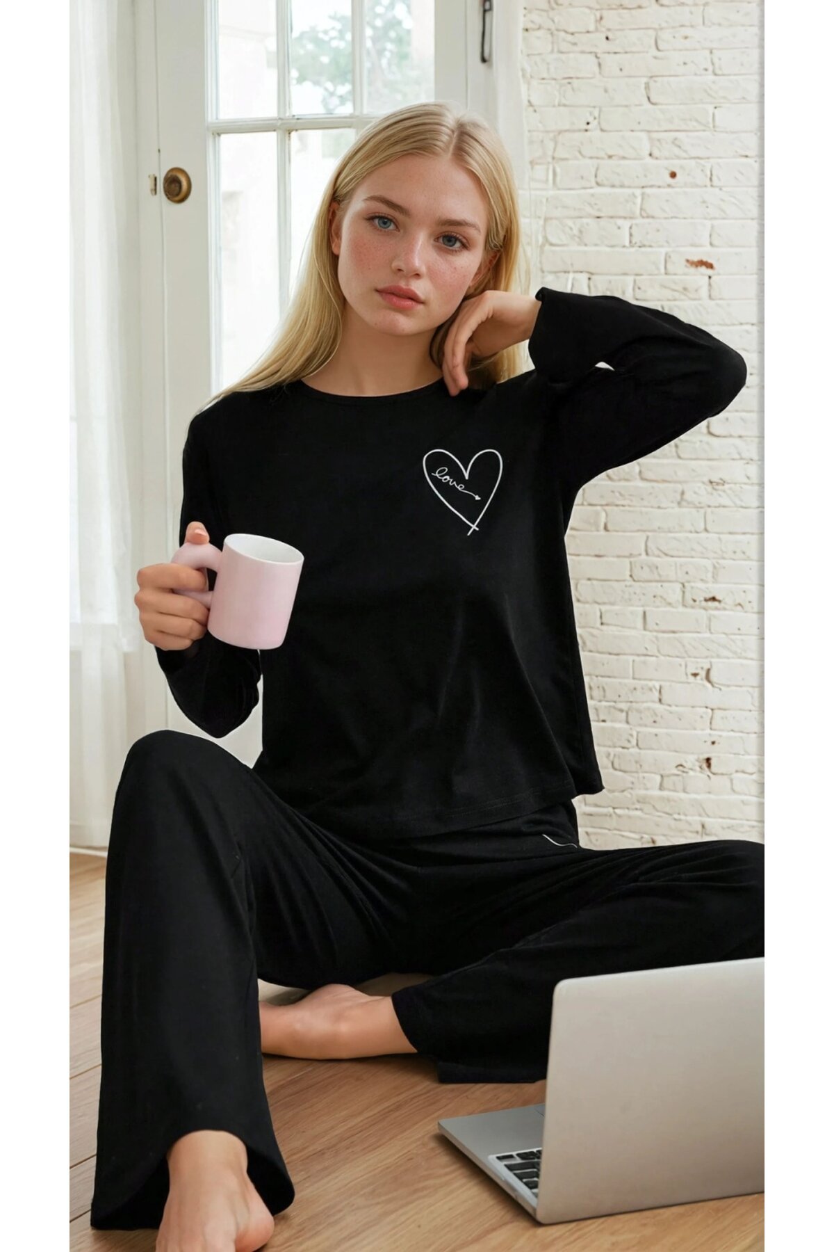 Kalp Detaylı Uzun Kollu Love Pijama Takımı