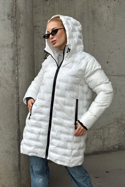 Kapitoneli Fermuarlı Kapüşonlu Uzun Şişme Mont
