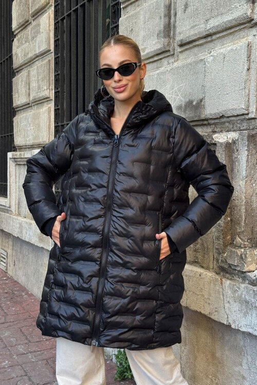 Kapitoneli Fermuarlı Kapüşonlu Uzun Şişme Mont