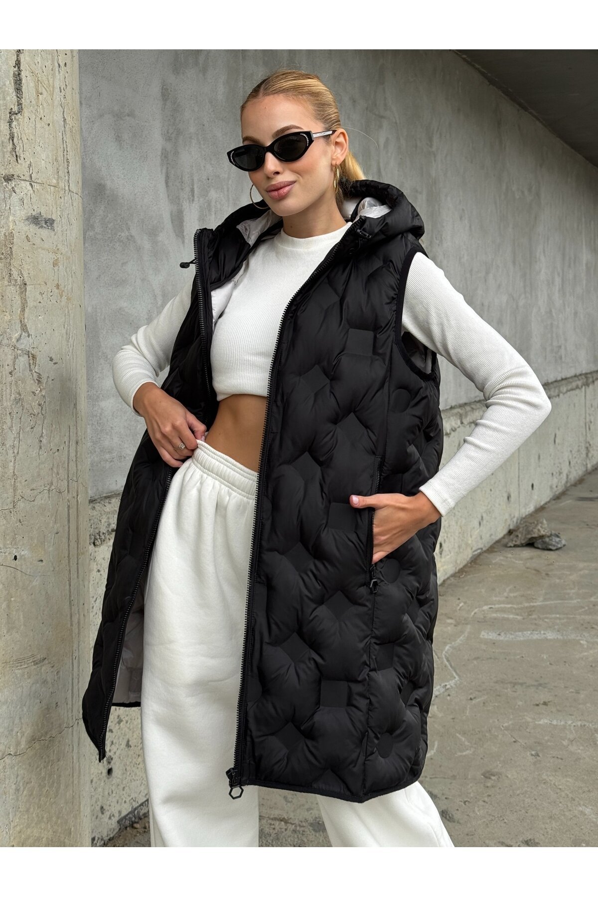 Kapşonlu Cepli Uzun Şişme Yelek