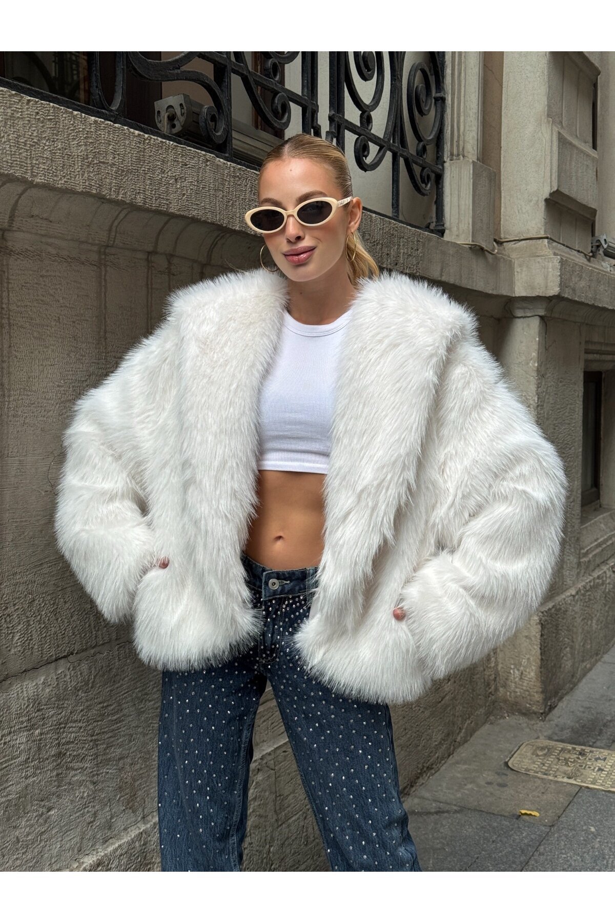 Kapşonlu Kürk Ceket Beyaz