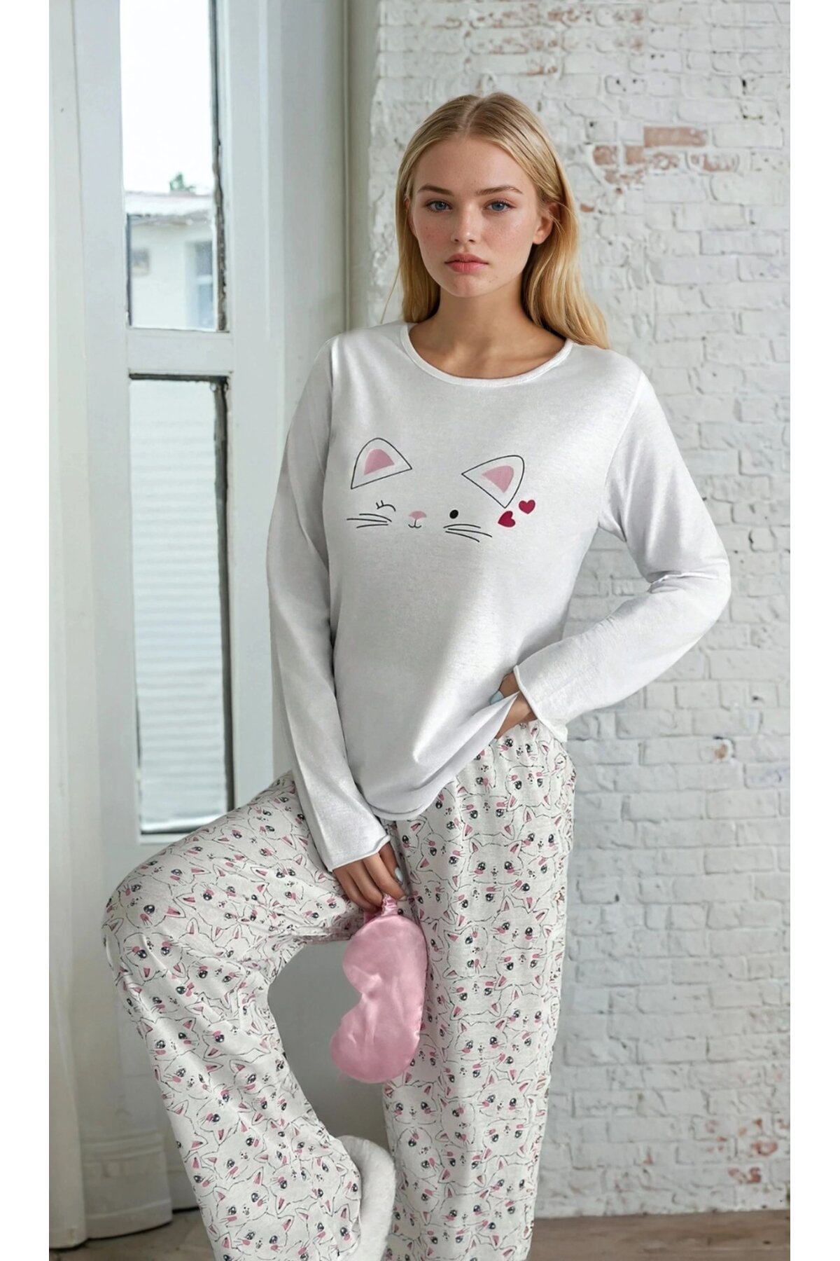 Kedi Baskılı Uzun Kollu Pijama Takımı