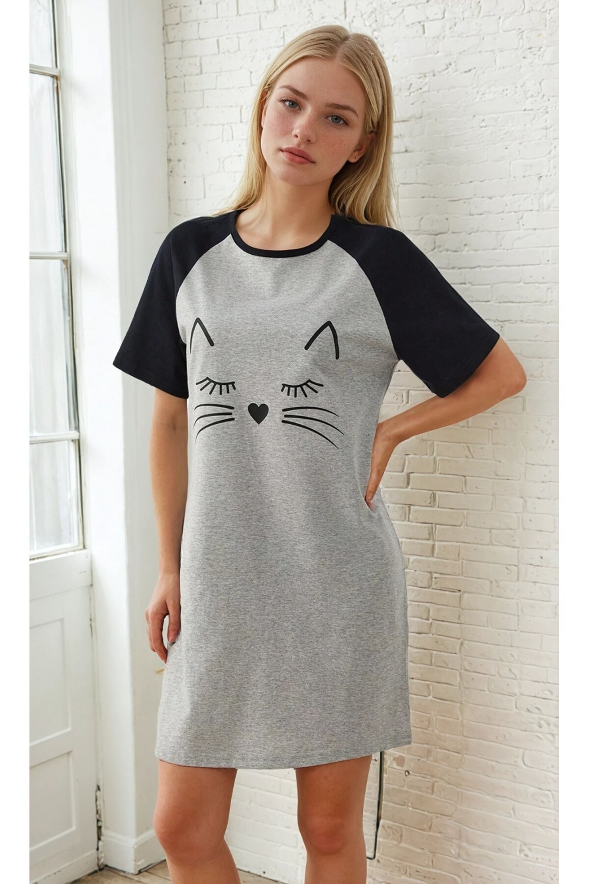 Kedi Surat Baskılı Kısa Kollu Gri Kadın Gecelik