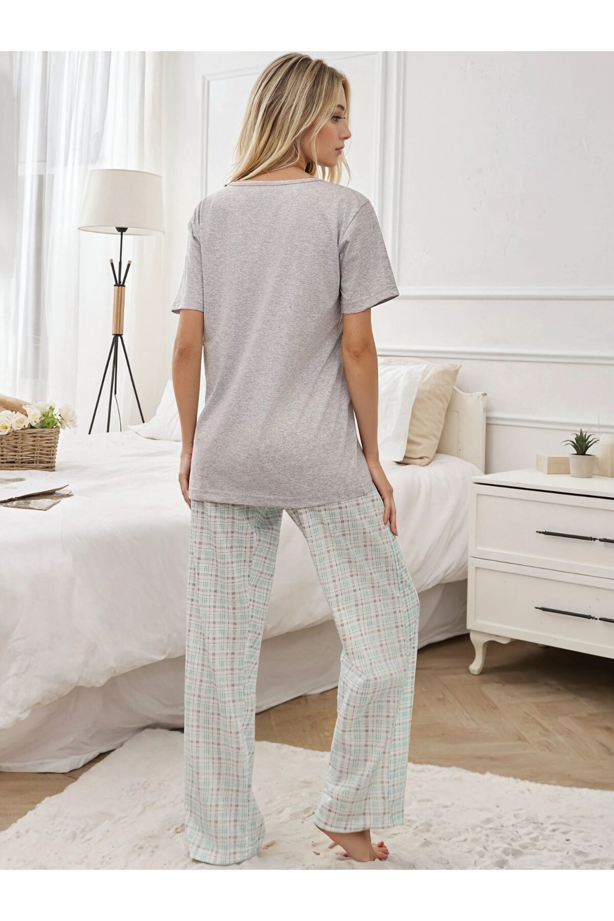 Kelebek Baskılı Ekose Desen Kısa Kol Pijama Takımı