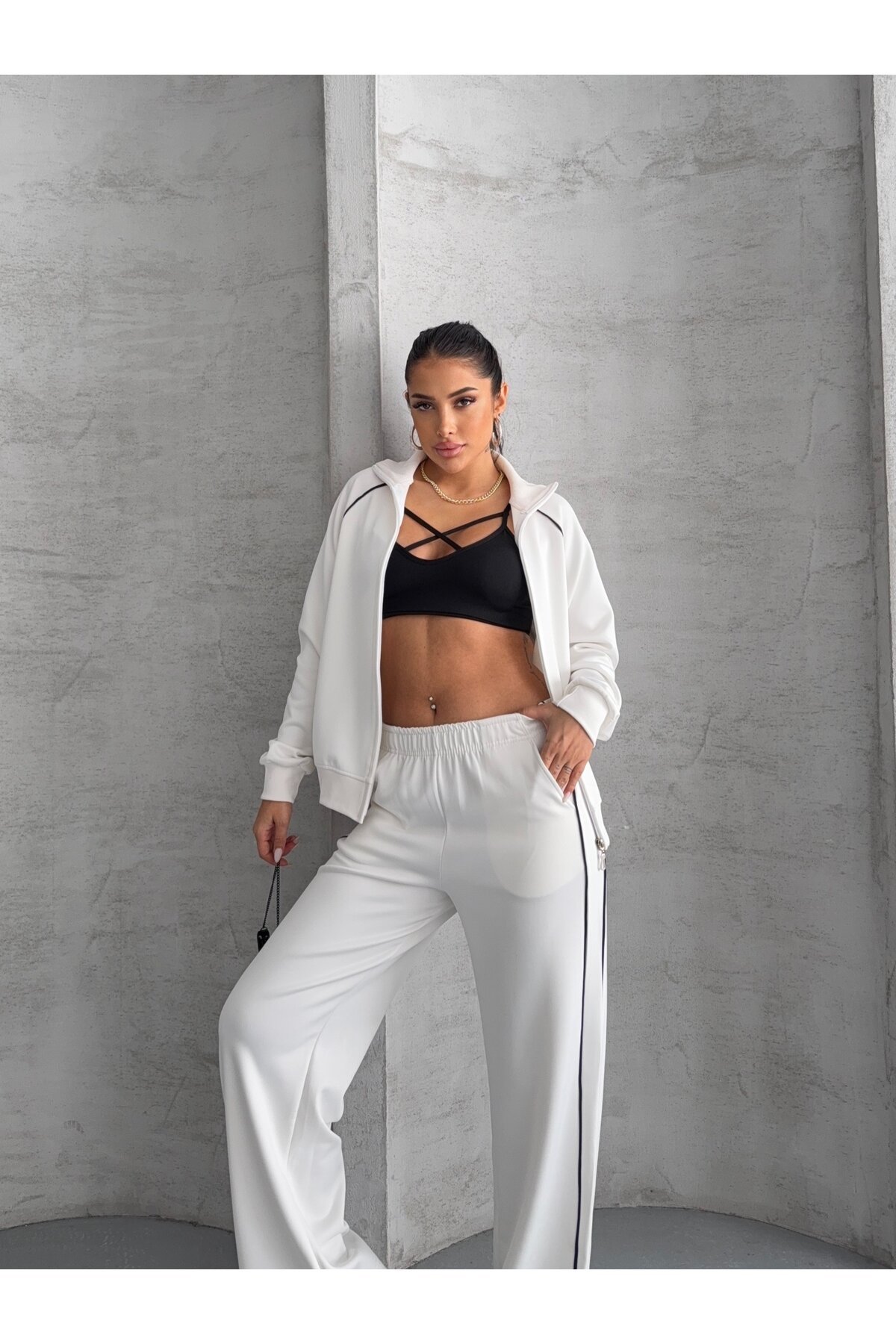 Modal Kumaş Şerit Detaylı Takım Beyaz