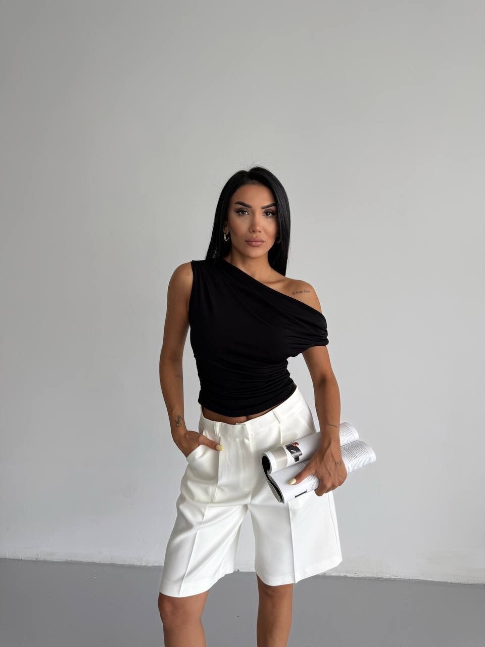 Omuz Detay Siyah Sandy Bluz