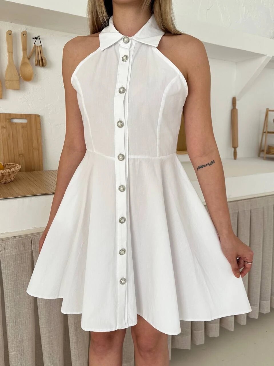 Önden Düğmeli Tasarım Elbise Beyaz