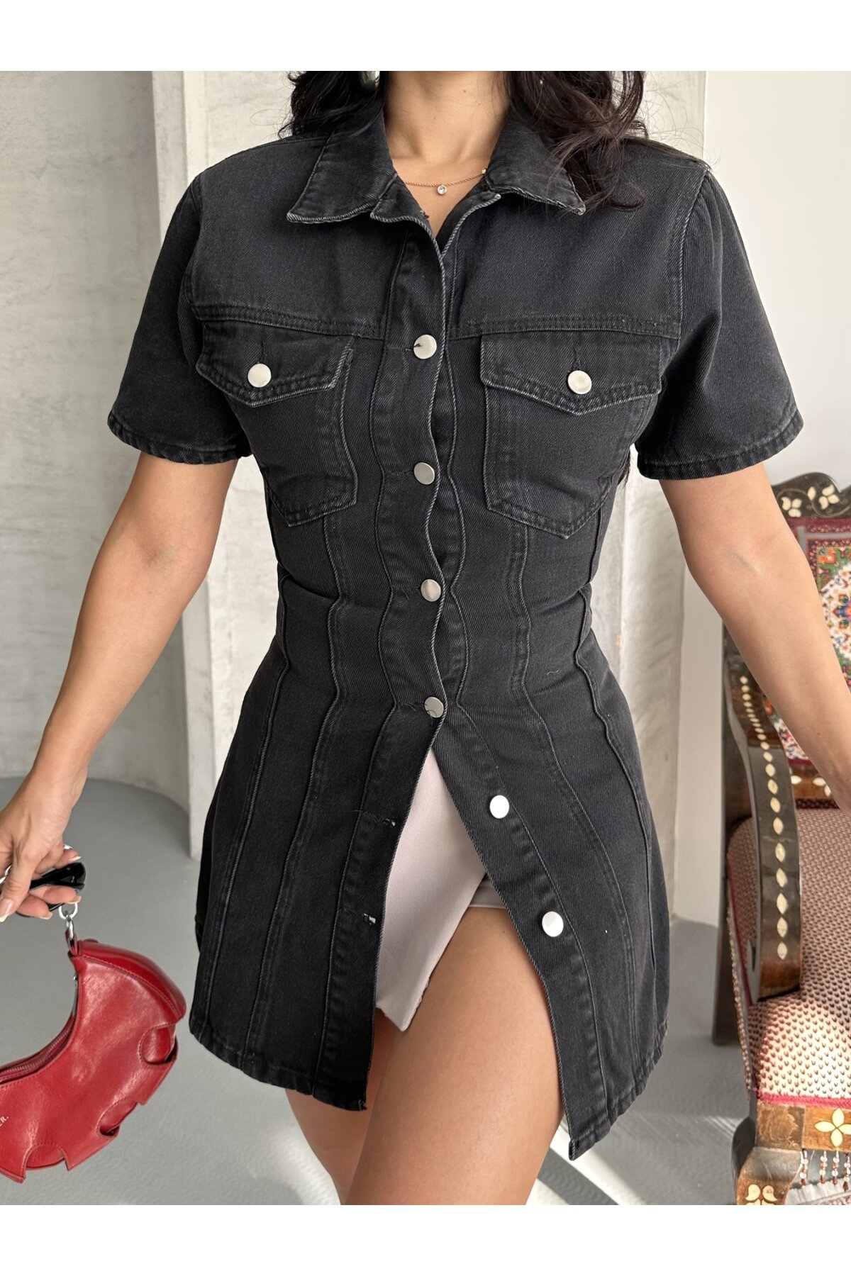 Önü Düğmeli Cepli Siyah Jean Elbise