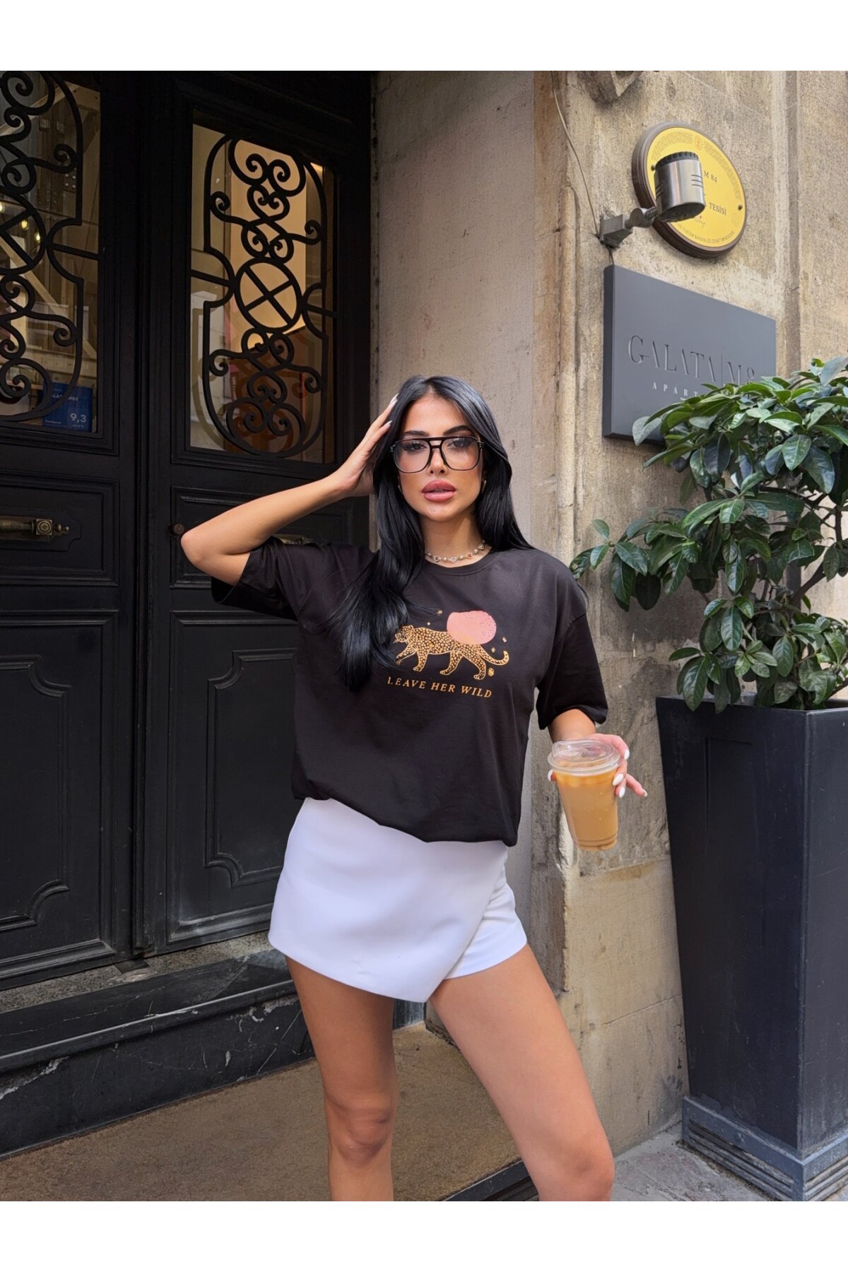 Oversize Kaplan Baskılı Siyah T-Shirt