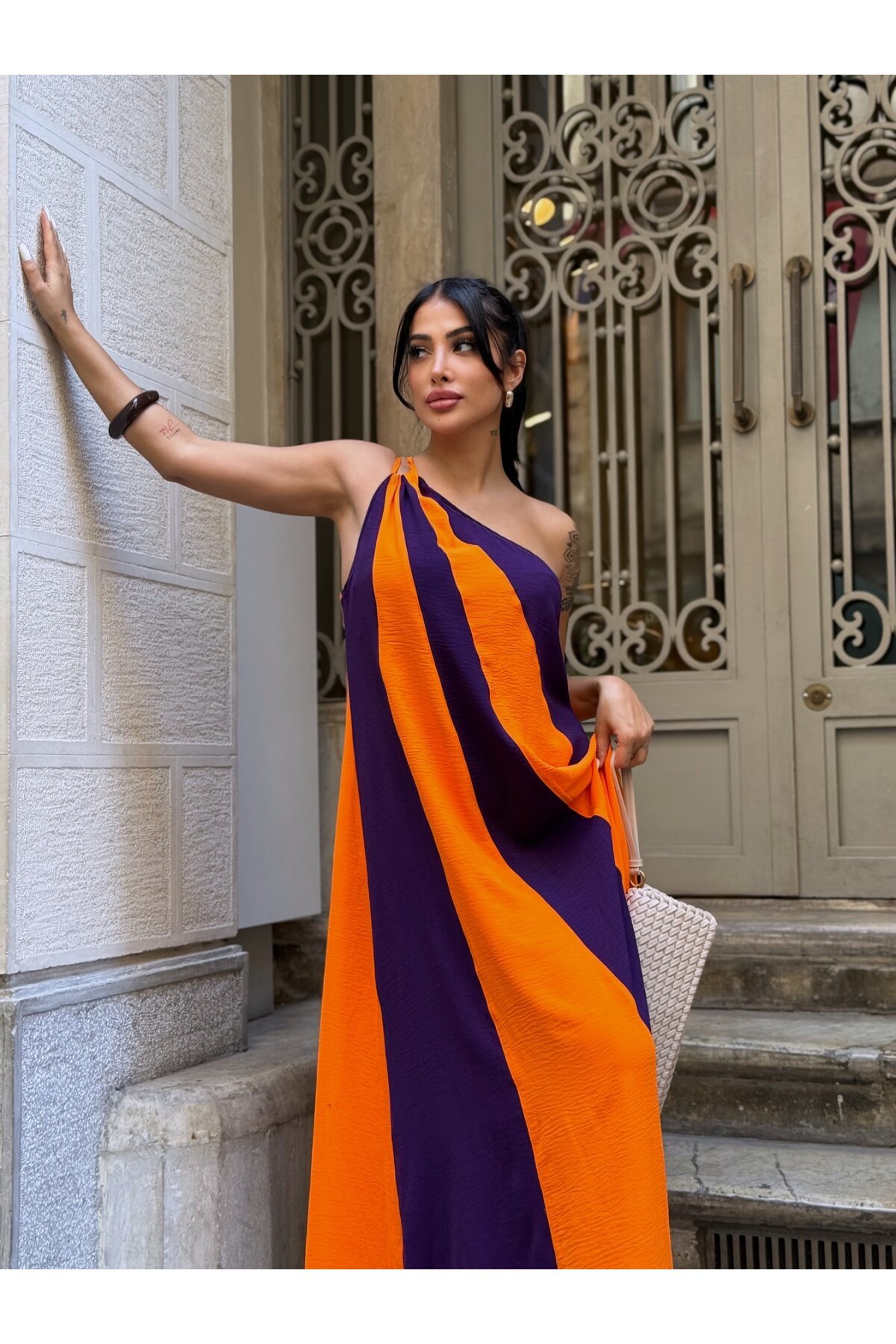 Parça Bloklu Omuz Detay Elbise Siyah Turuncu