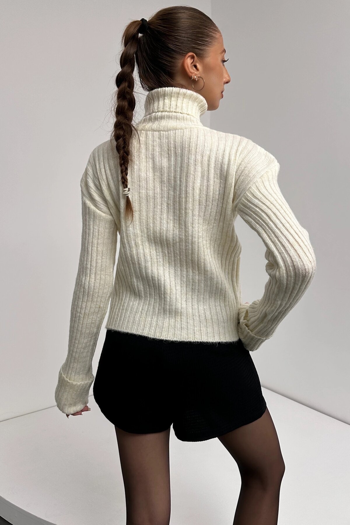 Şerit Desenli Dokulu Boğazlı Triko Kazak