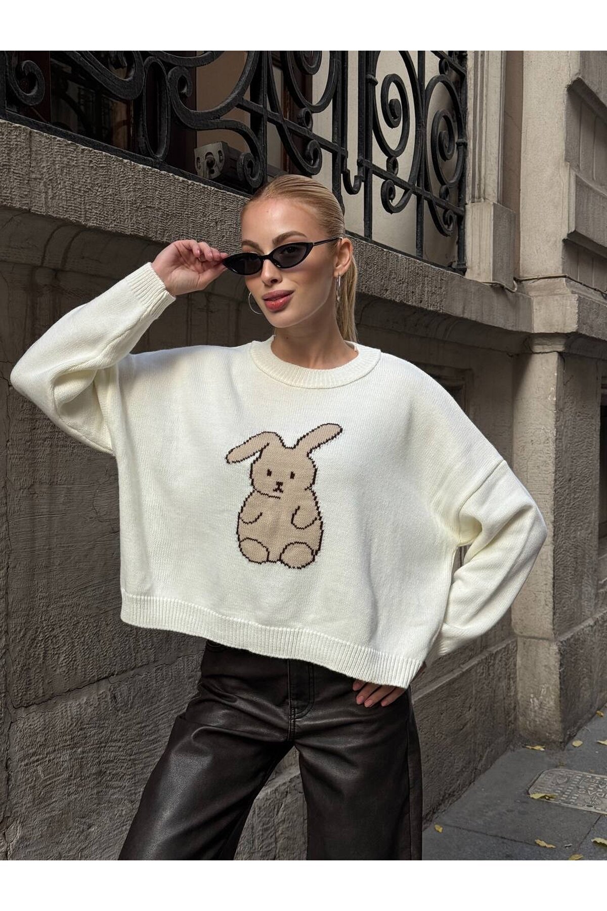 Tavşan Desenli Triko Kazak