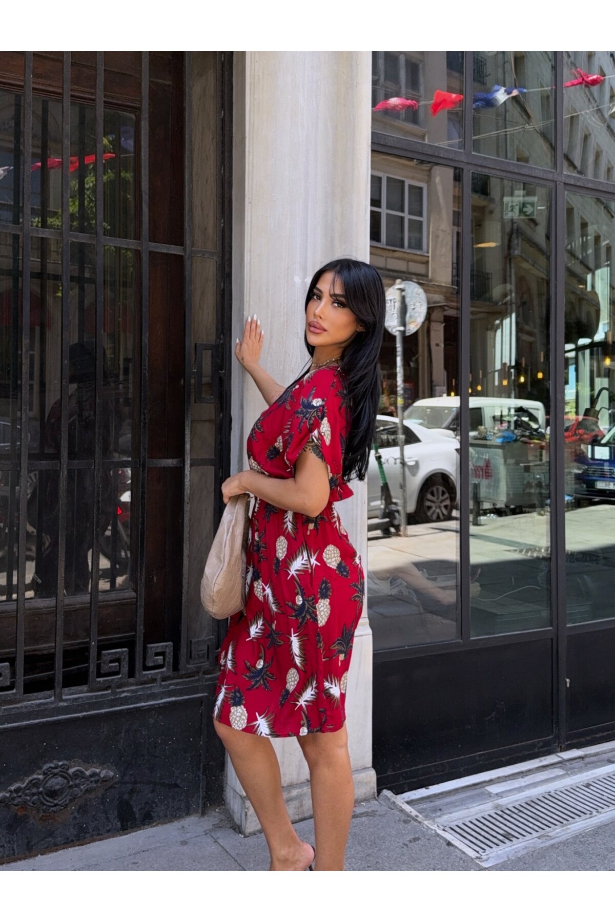 V Yaka Gipe Detaylı Desenli Bordo Viskon Elbise