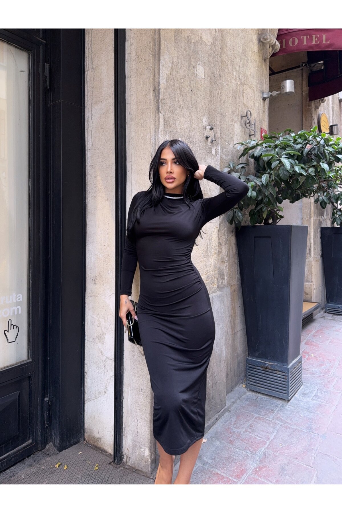 Yaka Detay Sandy Kumaş Elbise