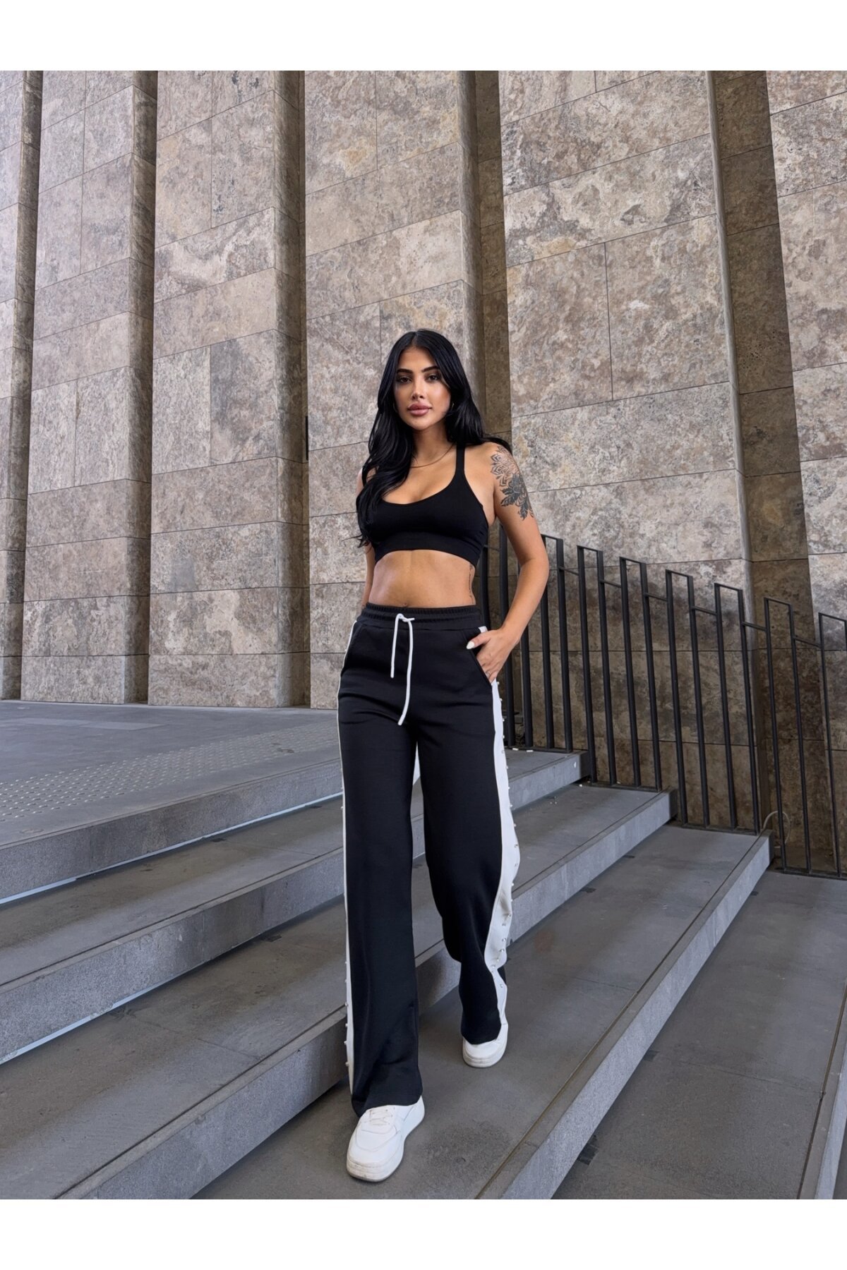 Yanları Taşlı Şerit Detay Modal Kumaş Siyah Eşofman Altı