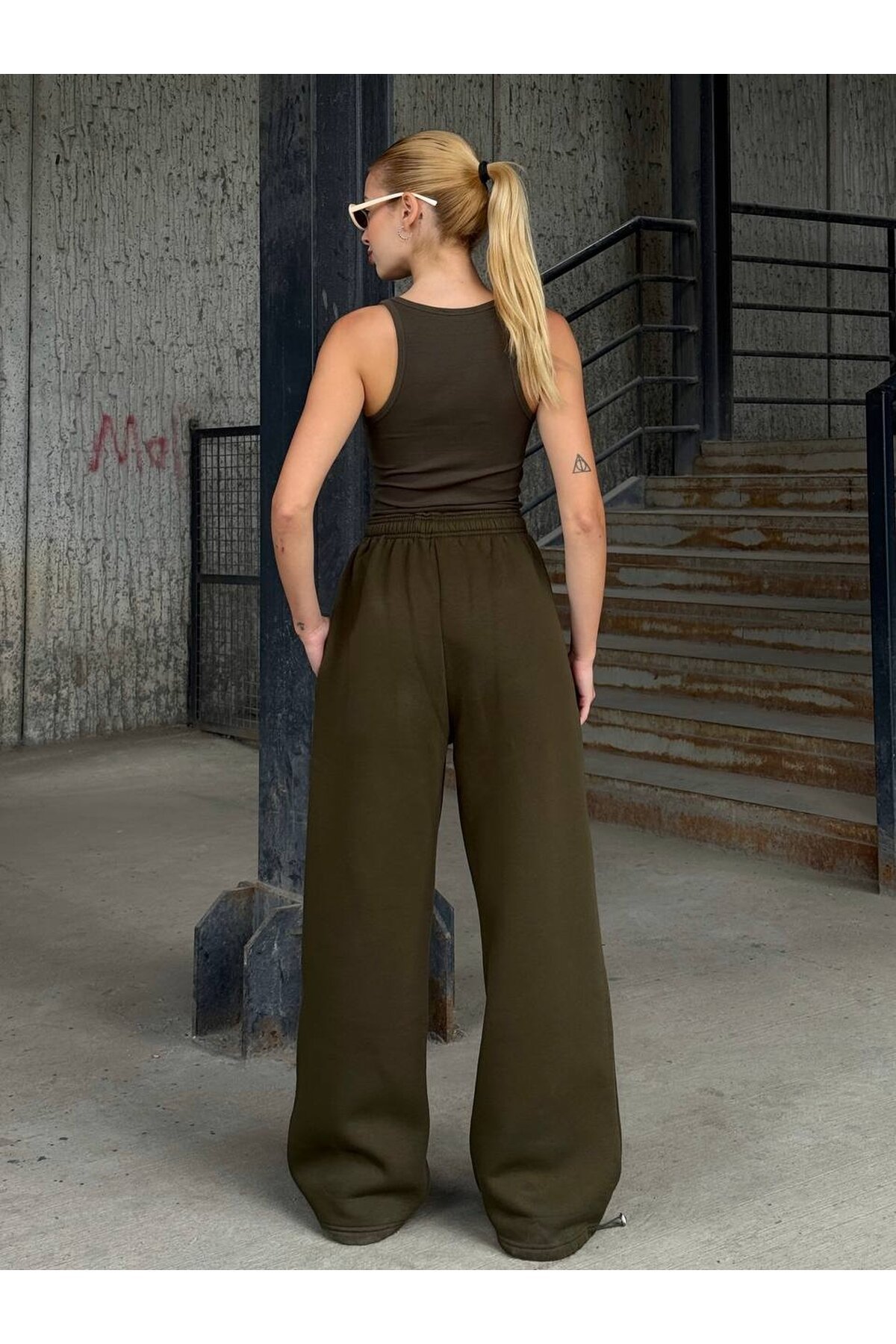 Yüsek Bel Cepli Paça Detay Haki Eşofman Altı