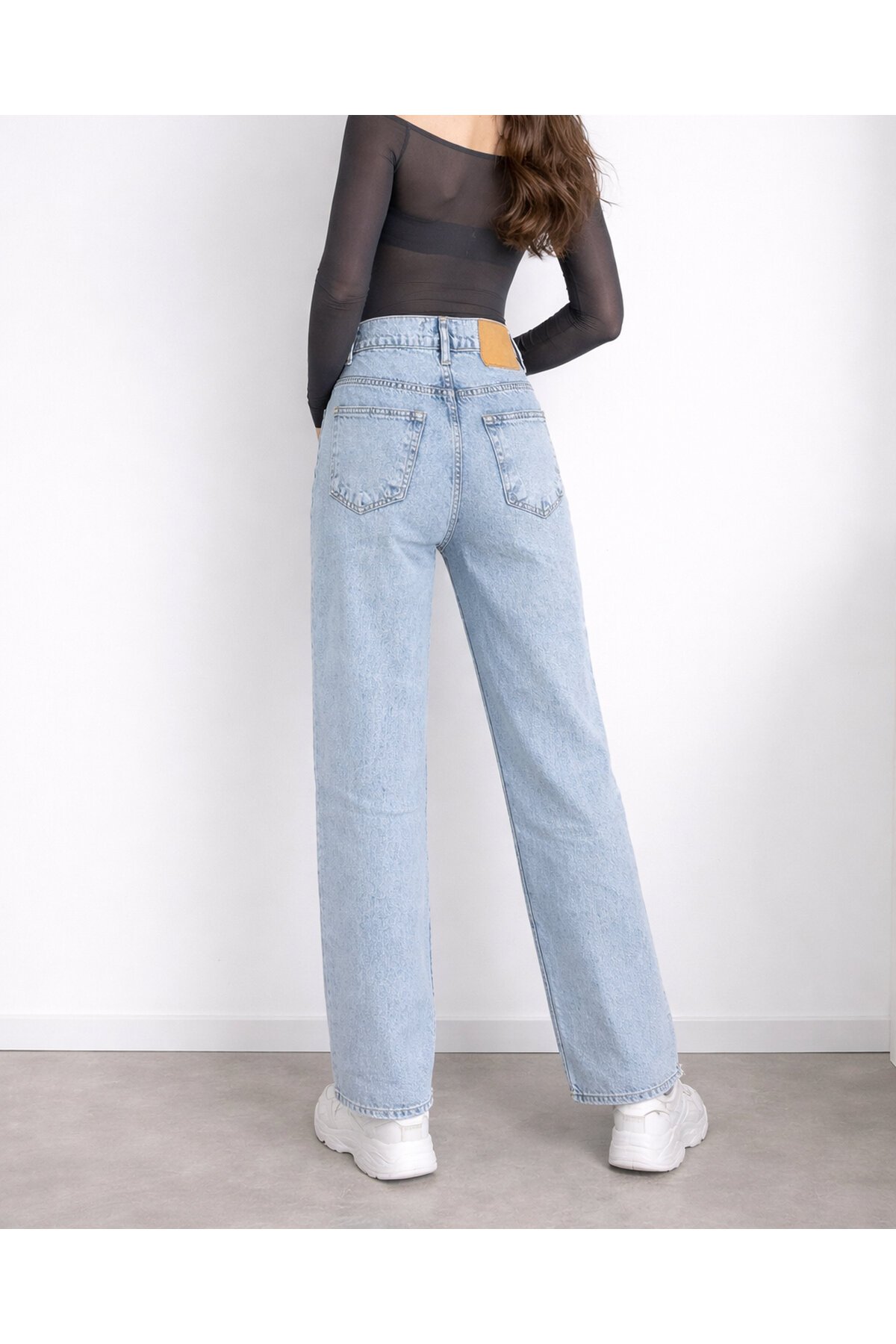 Açık Mavi Uzun Geniş Paça Jean