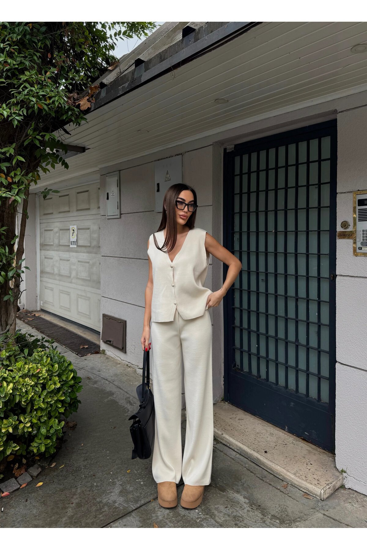 Çelik Yelek ve Palazzo Pantolon İkili Takım