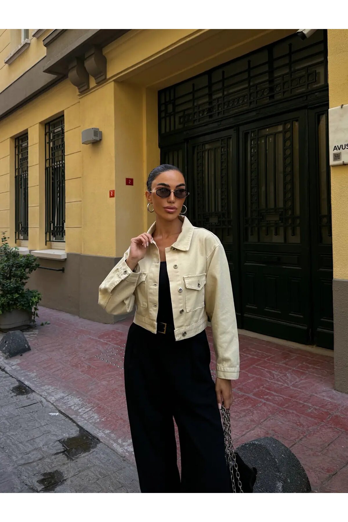 Çift Cep Denim Crop Ceket