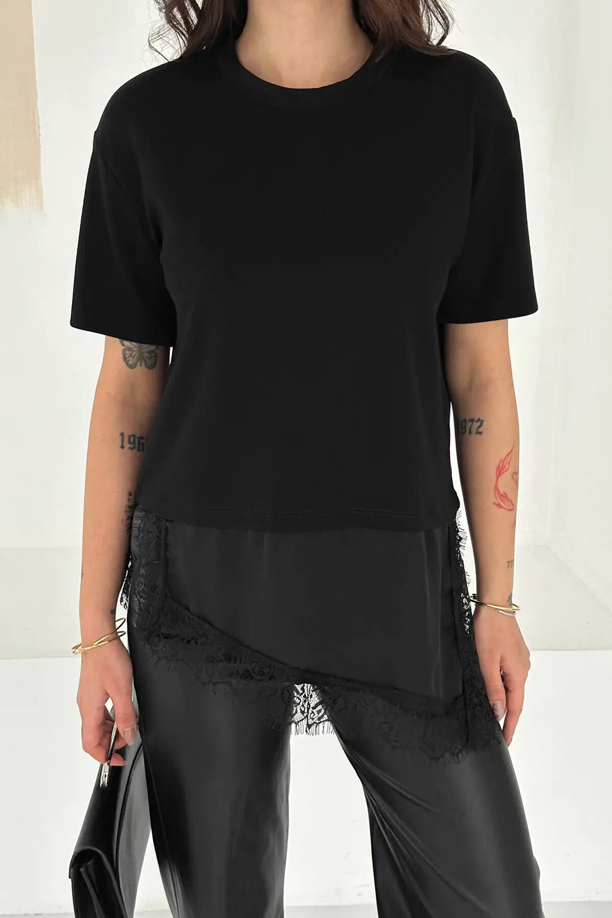 Dantel Detaylı T-Shirt