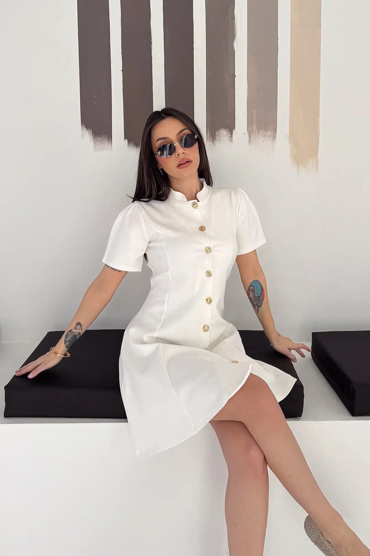 Kadın Beyaz Düğme Detay Mini Elbise