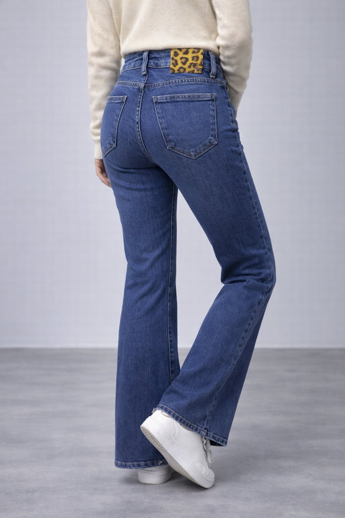 İspanyol Paça Lacivert Jean