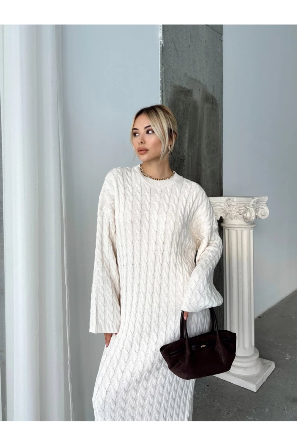 Kadın Beyaz Bisiklet Yaka Saç Örgülü Kadın Triko Midi Elbise