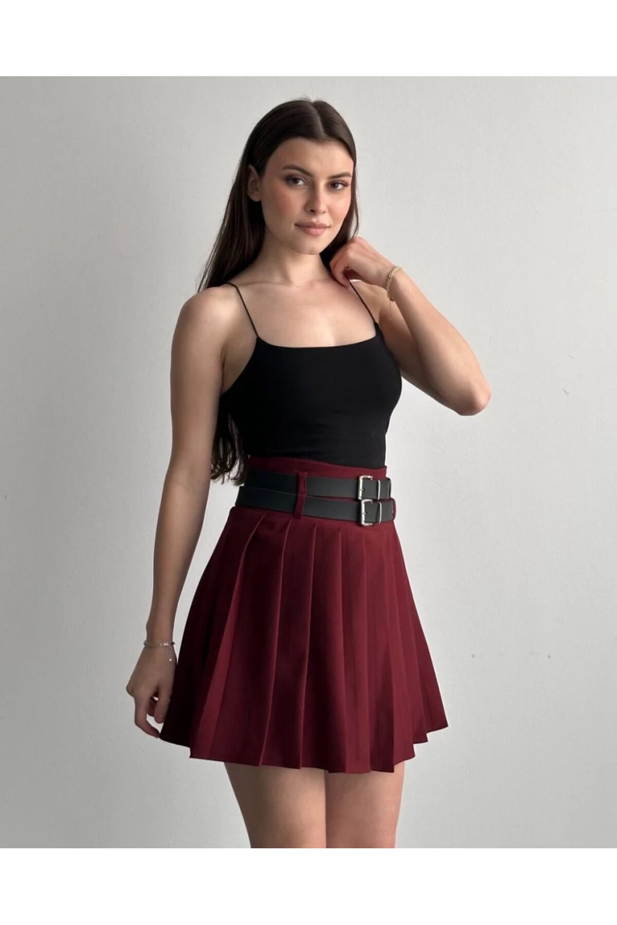 Kadın Çift Kemerli Şortlu Pileli Etek Bordo