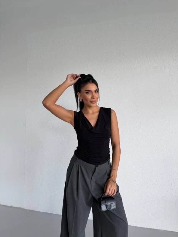 Kadın Degaje Yaka Kolsuz Bluz Siyah