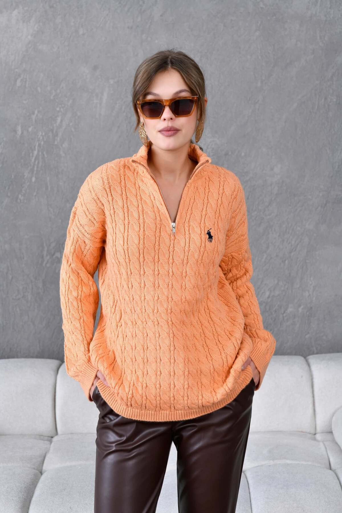 Kadın Dik Yaka Fermuar Detay Saç Örgü Triko Kazak