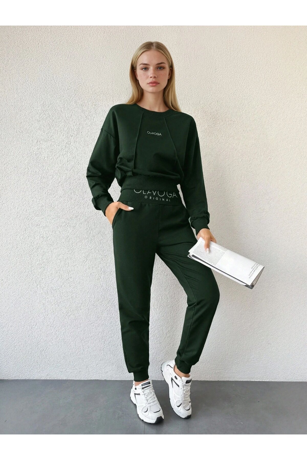 Kadın Logo Baskılı Crop Sweatshirt Jogger Eşofman Takımı