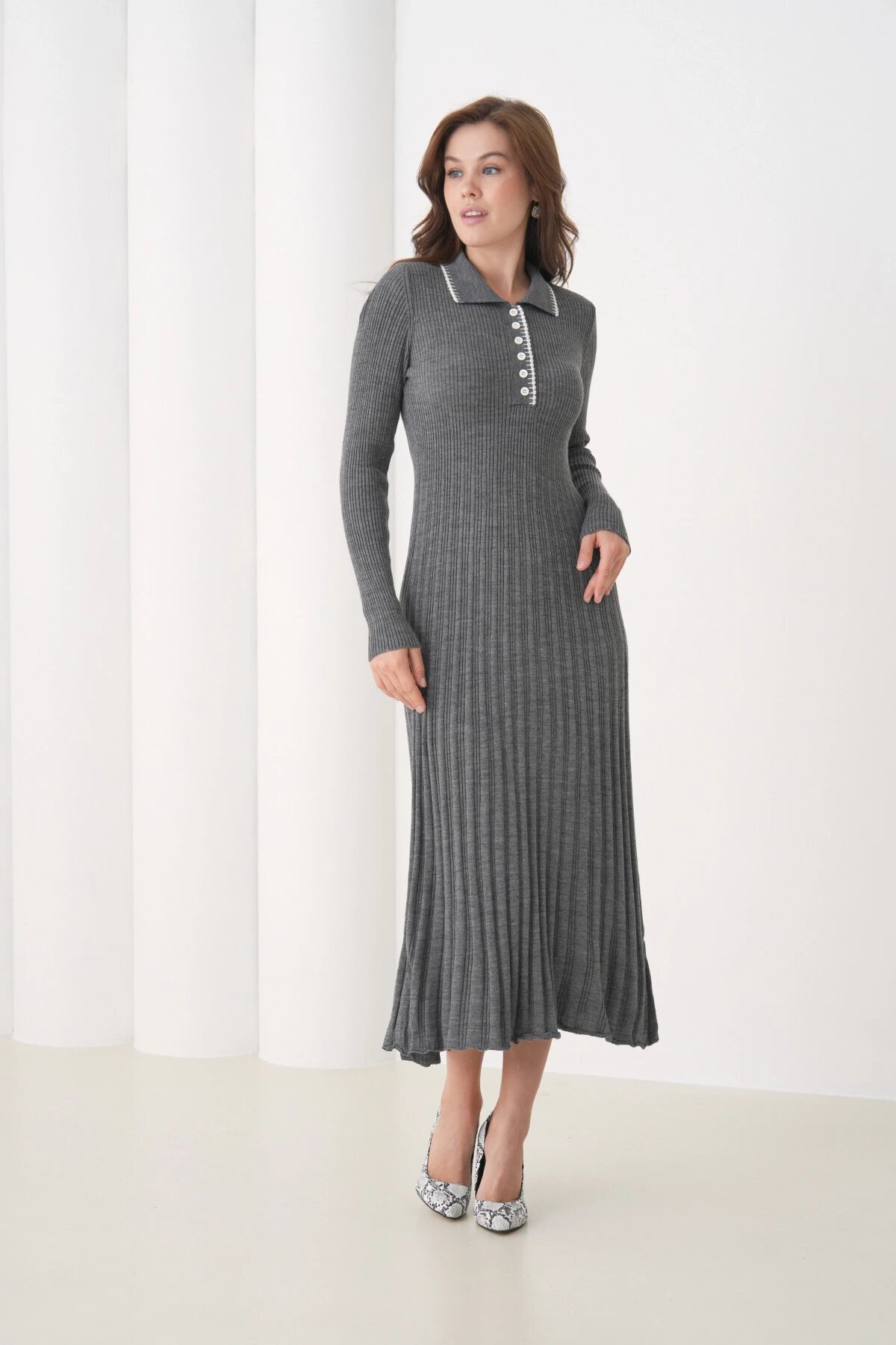 Kadın Polo Yaka Düğme Detay Kaşkorse Uzun Triko Elbise