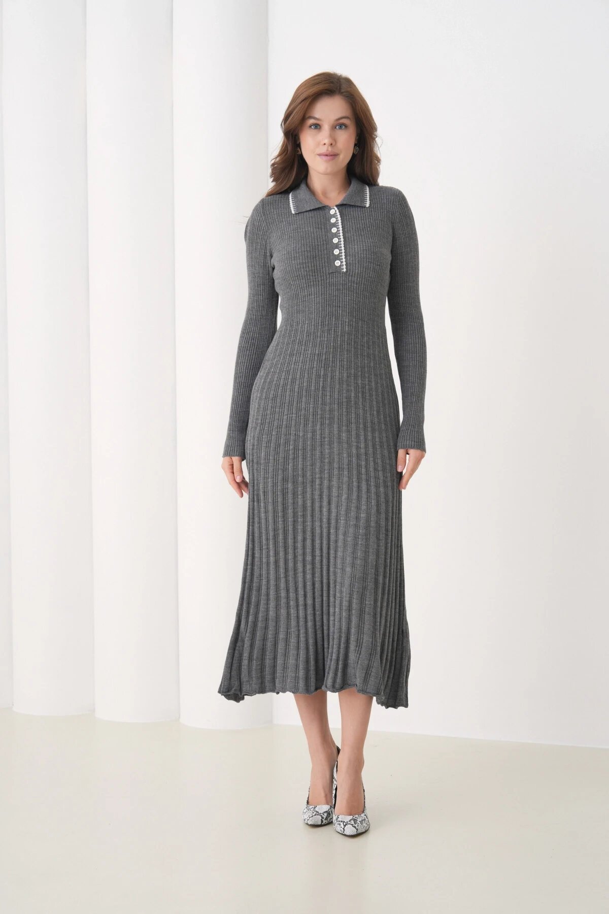 Kadın Polo Yaka Düğme Detay Kaşkorse Uzun Triko Elbise