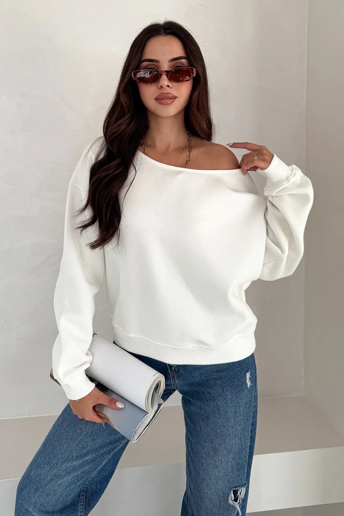 Kayık Yaka Polar Sweatshirt Beyaz