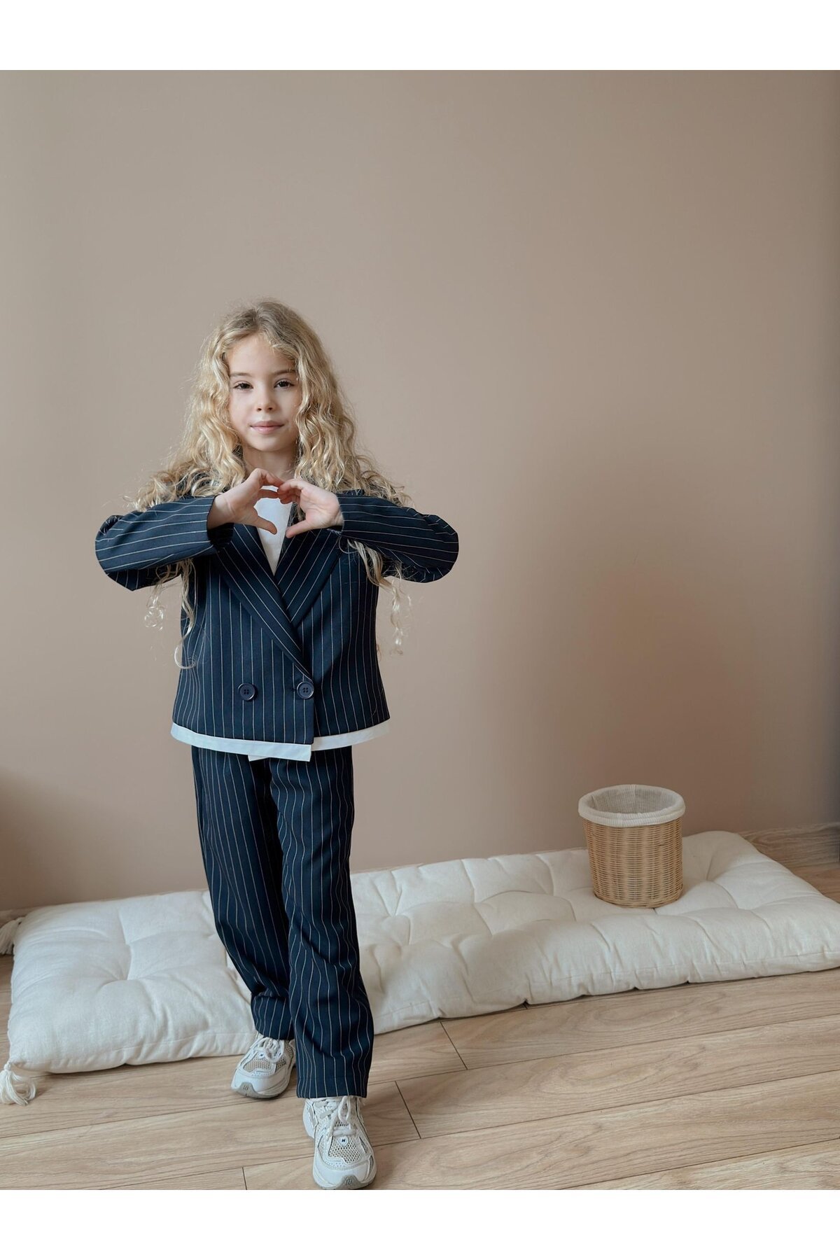 Kız Çocuk Çizgili Pantolon Ceket Siyah Alt Üst Takım