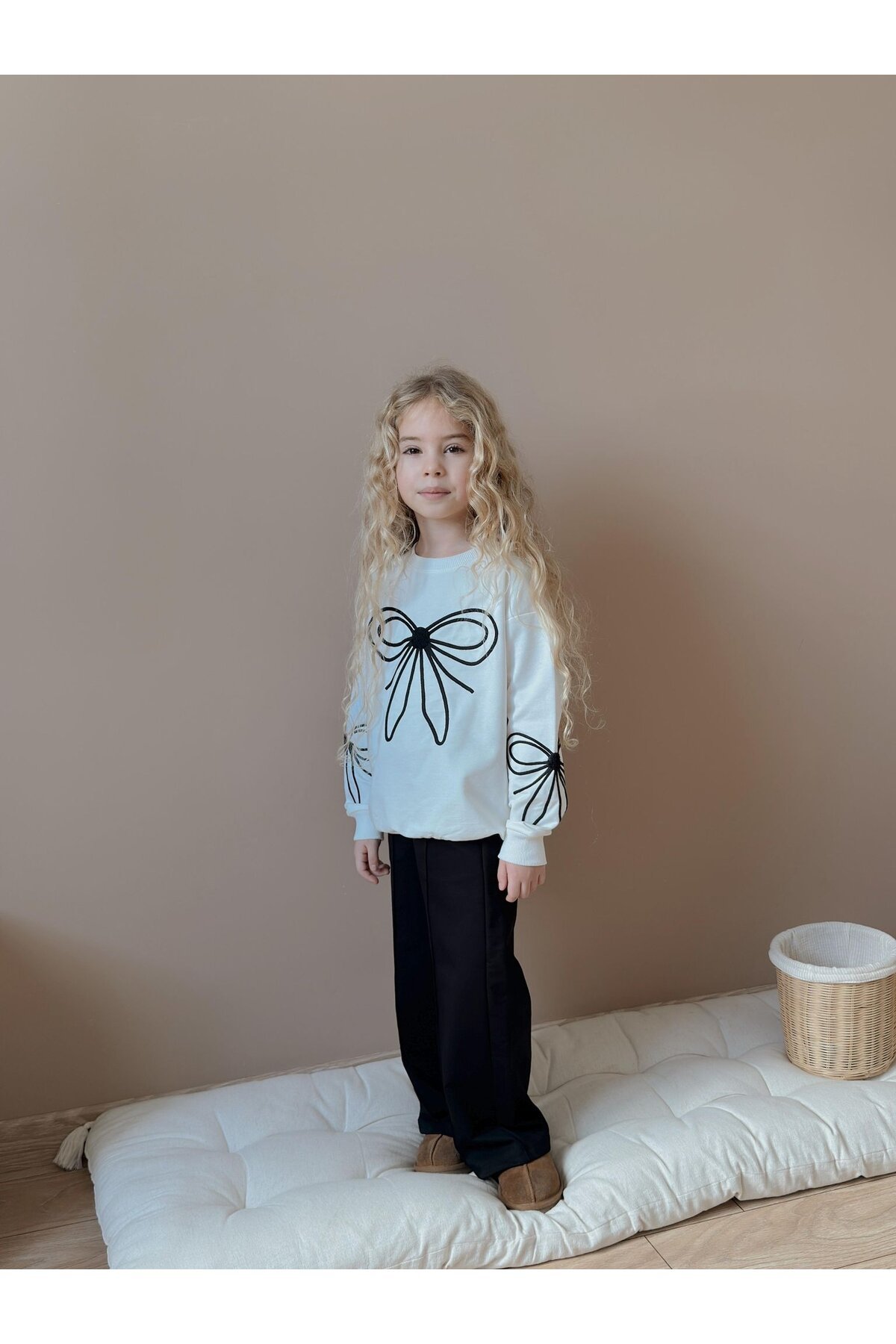 Kız Çocuk Fiyonk Detaylı Alt Üst Takım