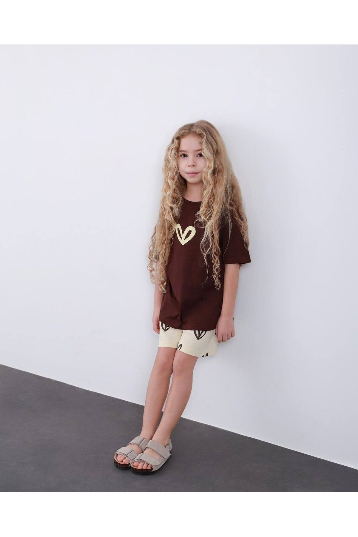 Kız Çocuk Kalp Baskılı Şort T-Shirt Alt Üst Takım Kahve