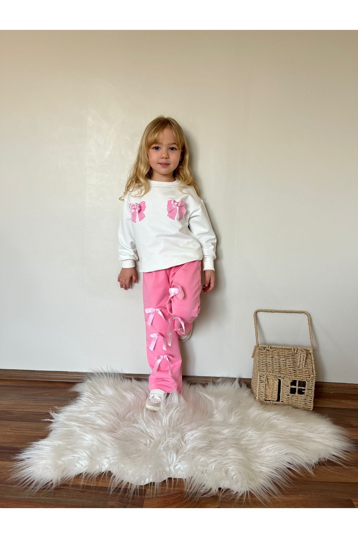 Kız Çocuk Kurdela Detay Eşofman Alt Üst Takım