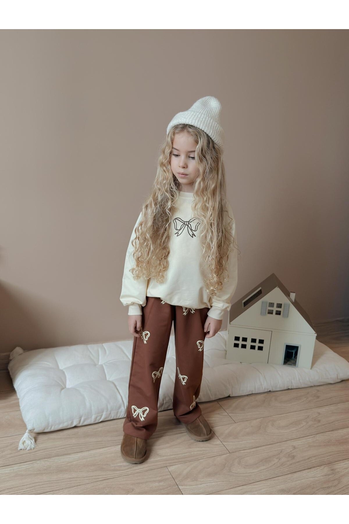 Kız Çocuk Pamuklu Fiyonk Desenli Eşofman Takımı Krem