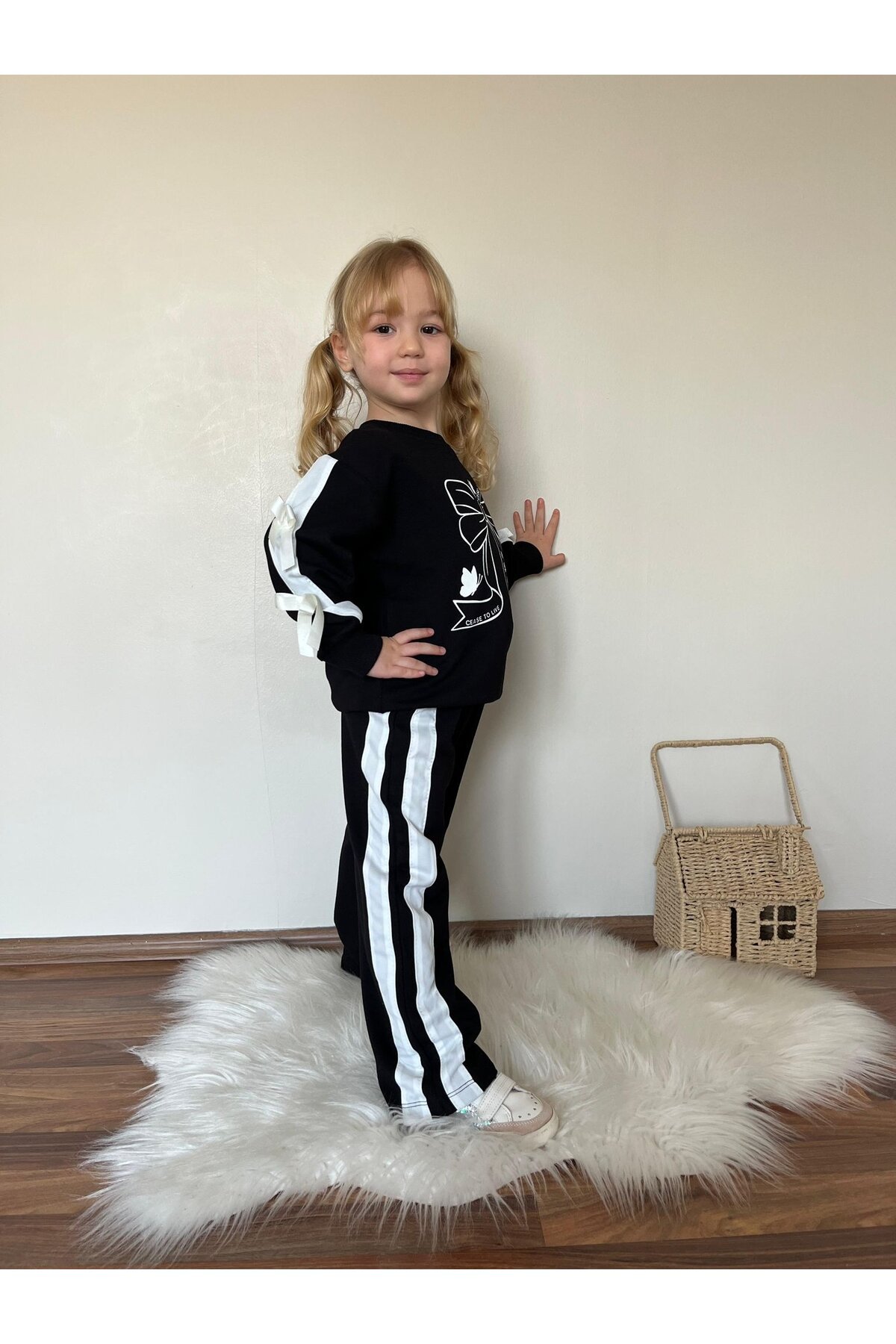 Kız Çocuk Şerit Detaylı Kurdela Baskı Eşofman Takım
